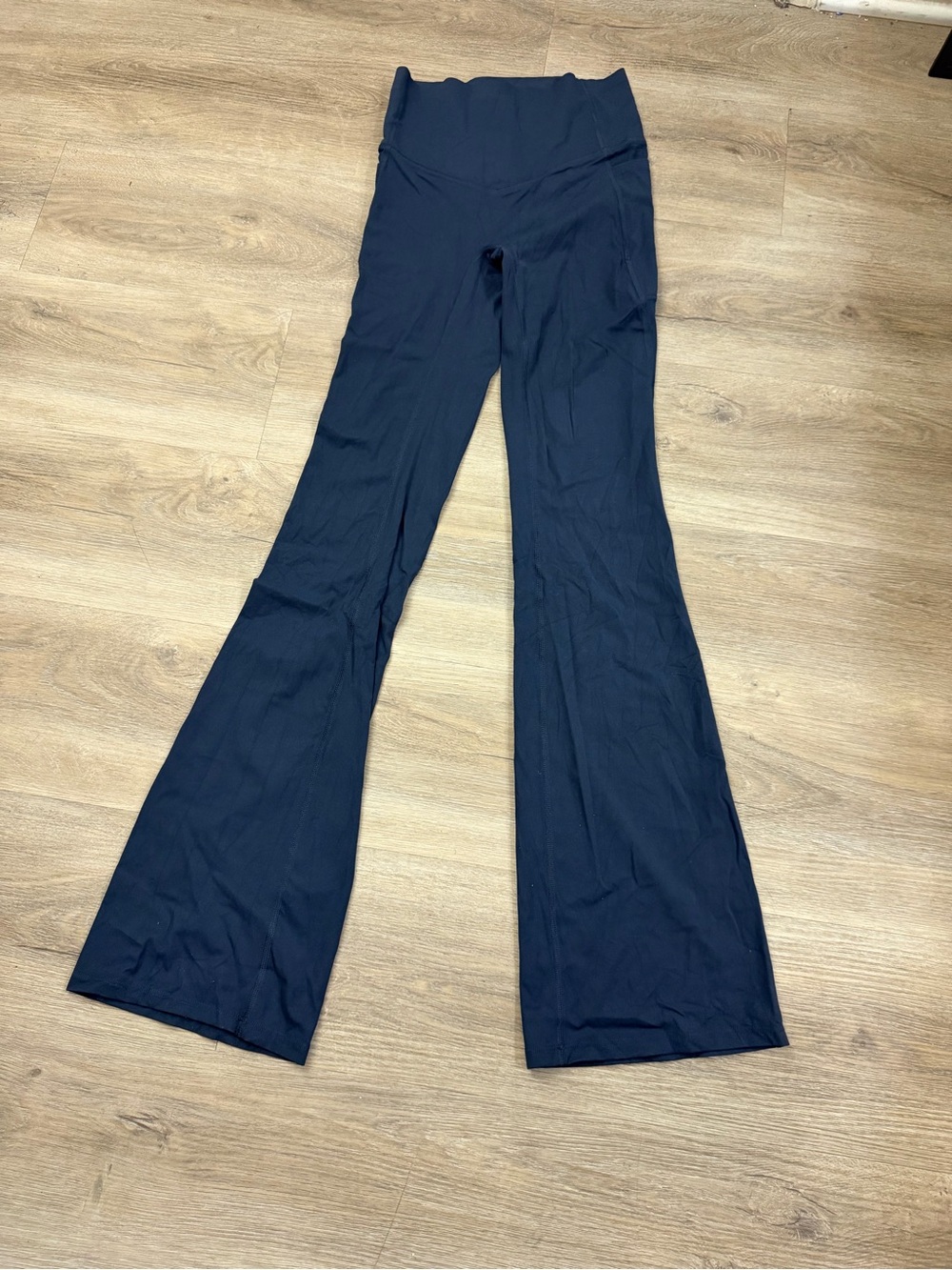 New Halara Ultra Tall Flare Leggings Women’s Small Navy 37 In Inseam 316